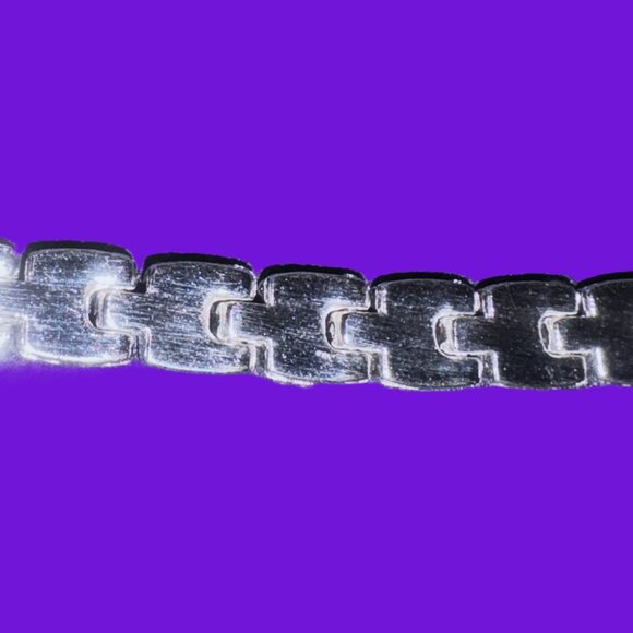 Silver Rainbow Jeweled Bracelet Size 7 with Snap Lock NWOT - Picture 10 of 12